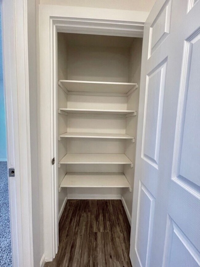 Building Photo - Renovated 2 Story Briargate Home with 3 Be...