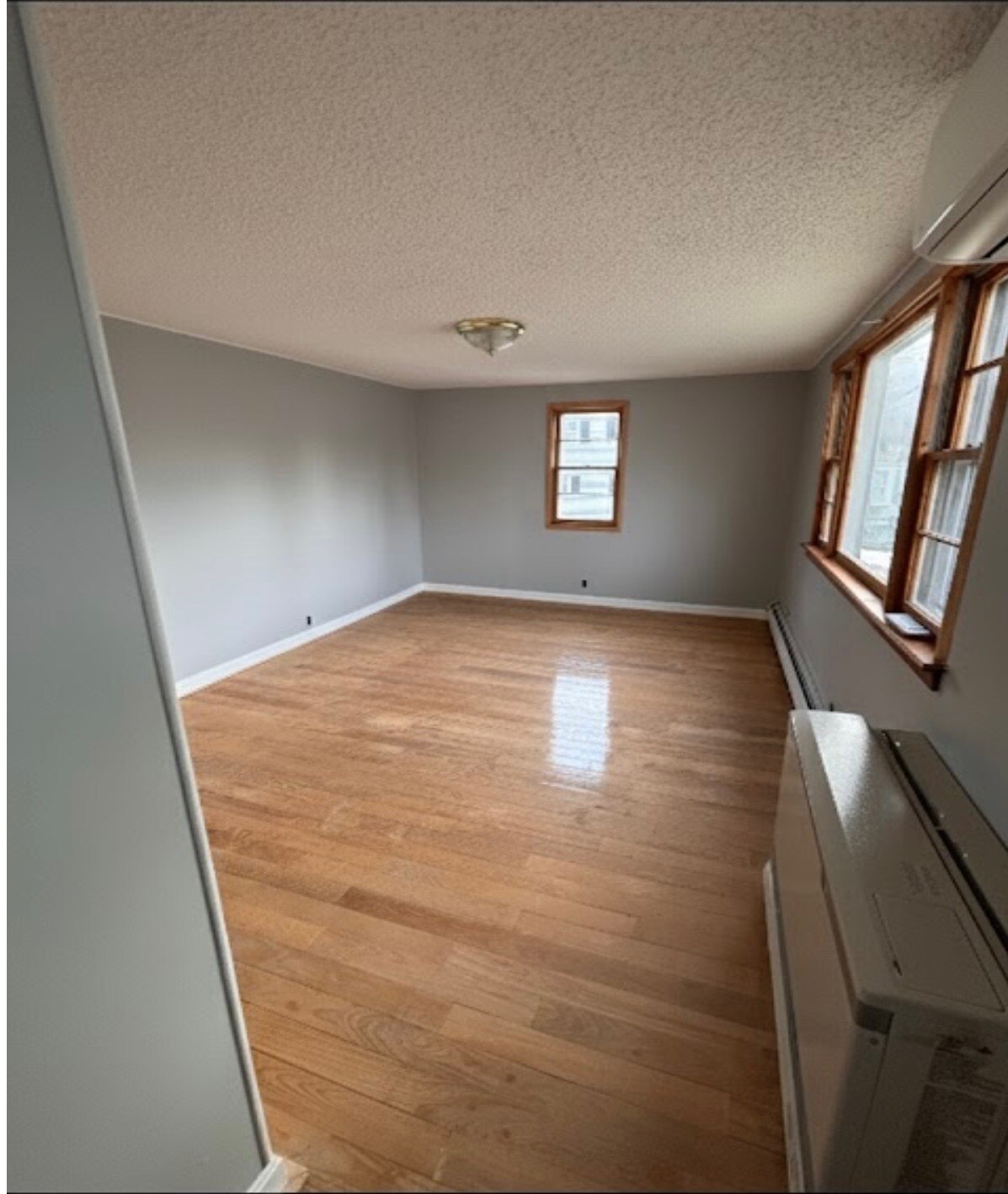 Building Photo - 194 Water St