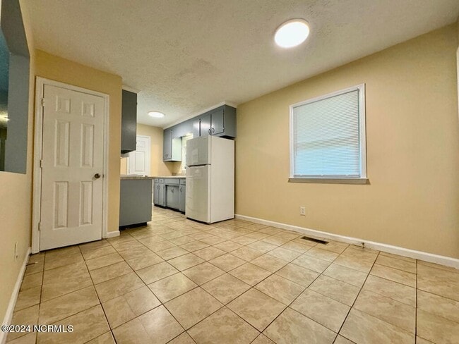 Building Photo - 3802 Brandywine Dr