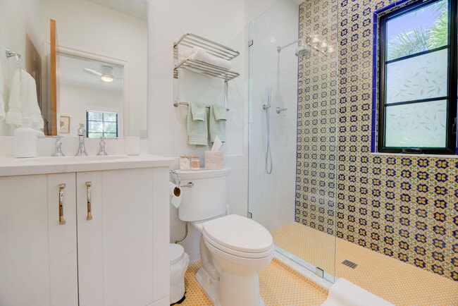 Building Photo - 110 Marine Way