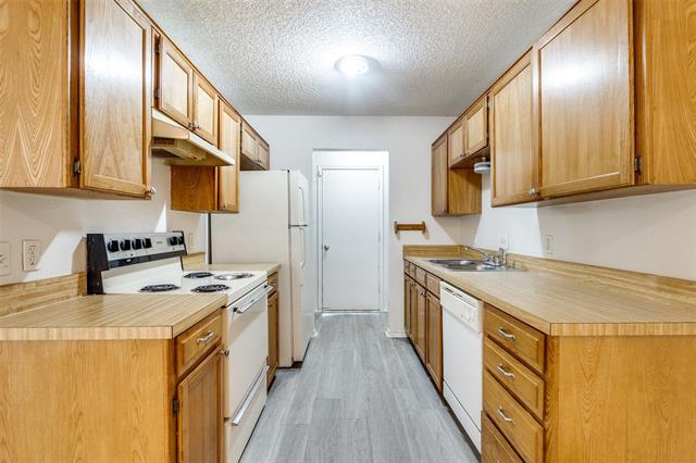 Building Photo - 1913 San Rafael St