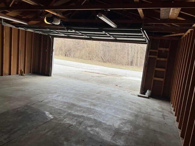 Building Photo - 3200 S 7th St