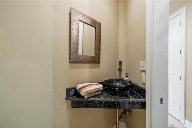 Building Photo - 4146 Forsythe Way