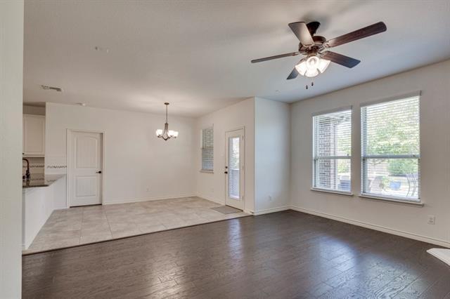 Building Photo - 3022 Maverick Dr