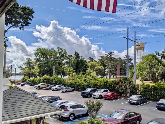 Building Photo - 1231 Ladys Island Dr