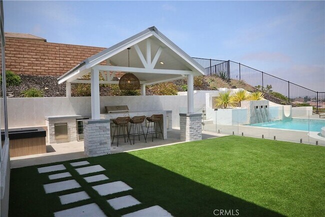 Building Photo - 2493 Sierra Bella Dr