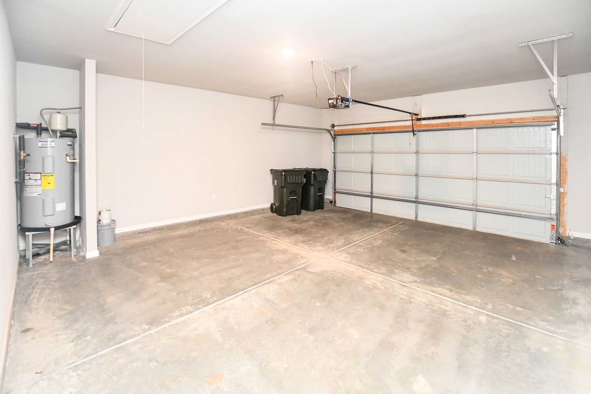 Building Photo - 102 Duskwood Dr
