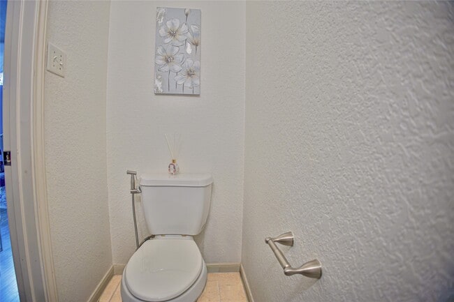 Building Photo - 6034 Starbrook Creek Dr