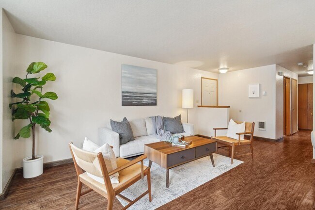 Building Photo - 13411 Meadow Rd