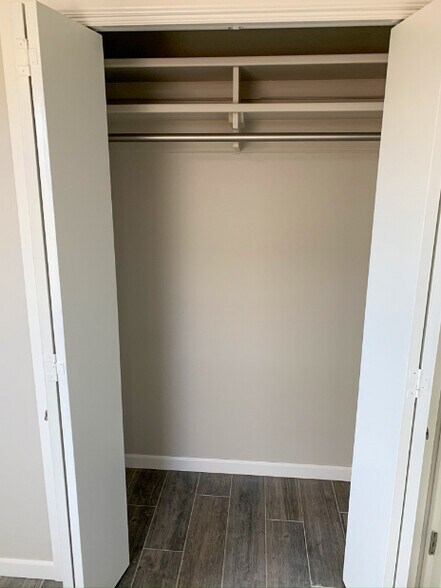 Building Photo - 217 E 30th St