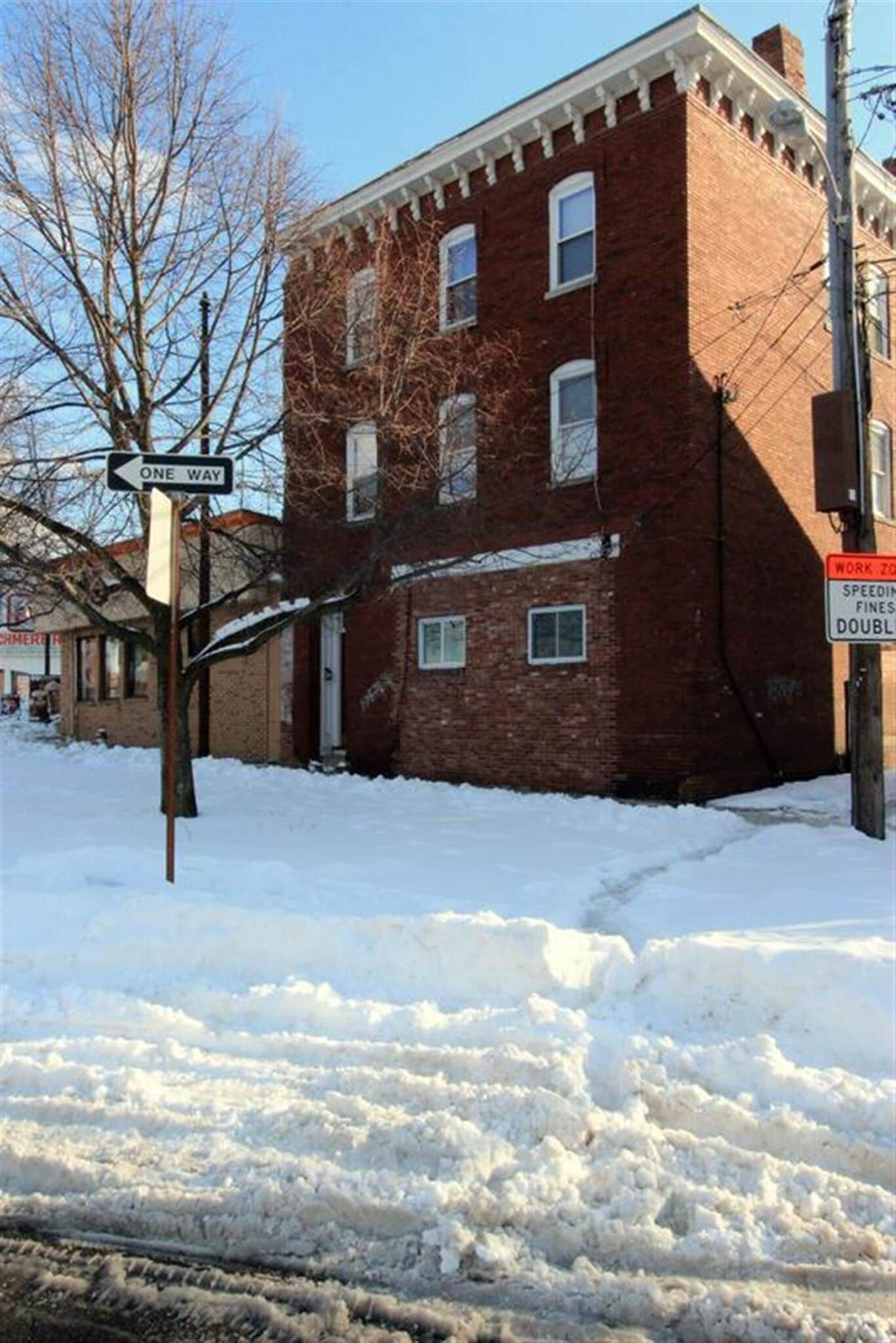 Building Photo - 10 Winter St