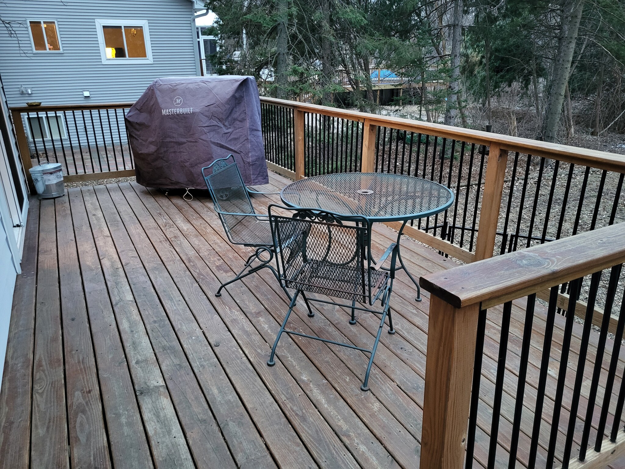 Enjoy the nice large deck!! - 8460 Red Oak Dr