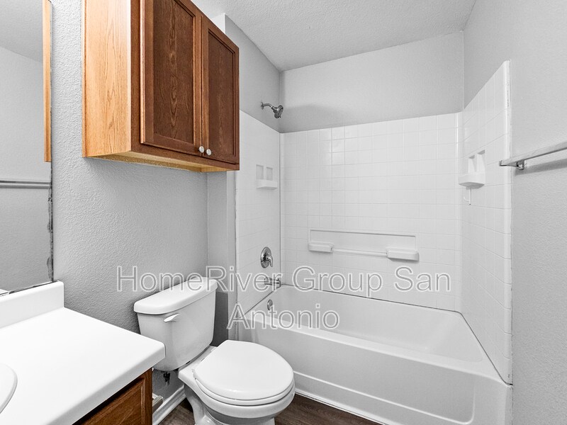 Building Photo - 2907 Candleside Dr