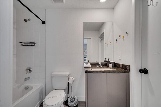 Building Photo - 3205 Energy Dr
