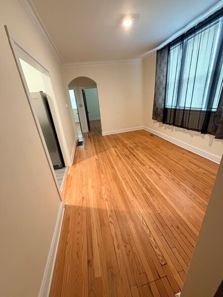 Building Photo - 9100 S Ashland Ave