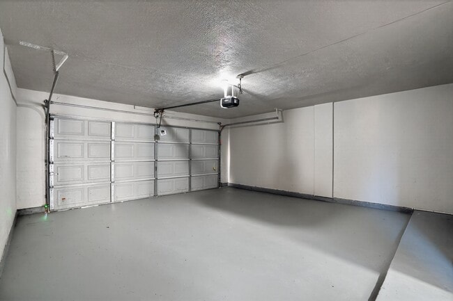 Building Photo - 5103 Devon Green Dr