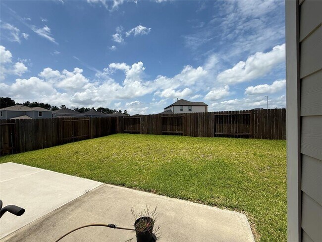 Building Photo - 9678 Caney Trails Rd