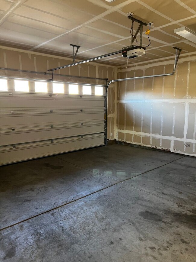 Building Photo - 790 Sarcinella Ct