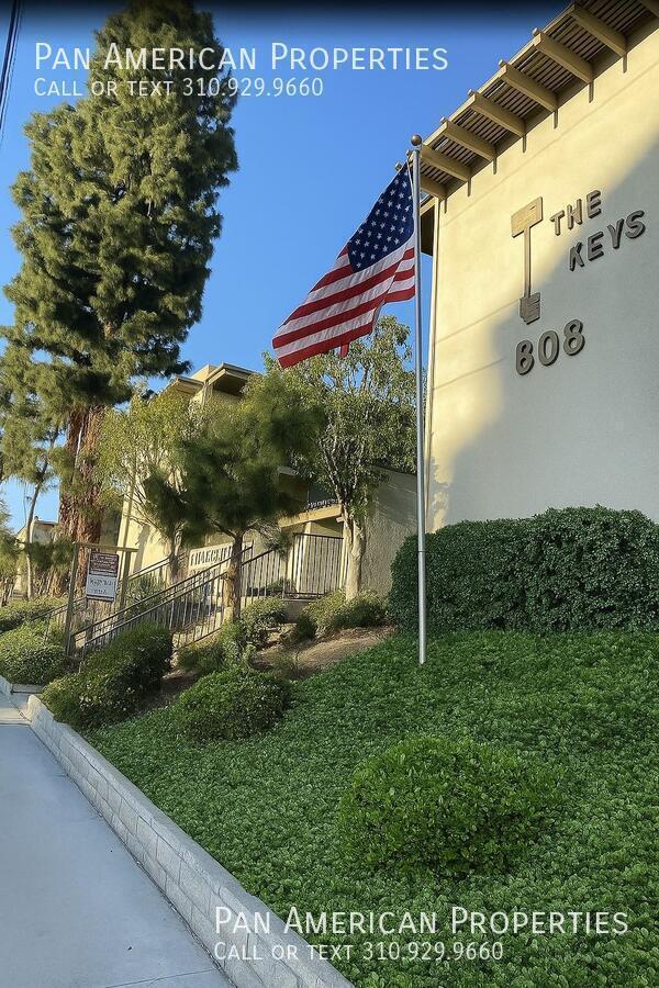 Building Photo - 812 N. Azusa-#14
