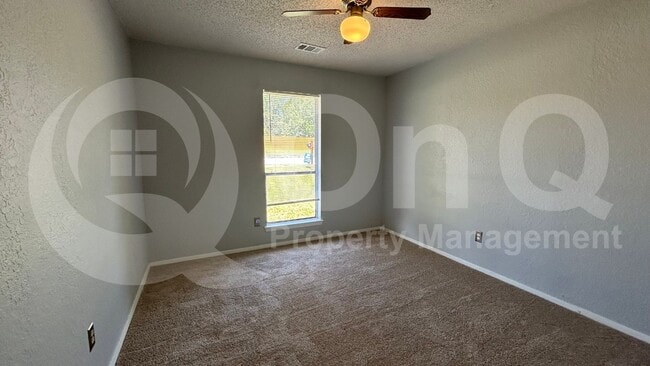Building Photo - 4904 Brookhollow Dr