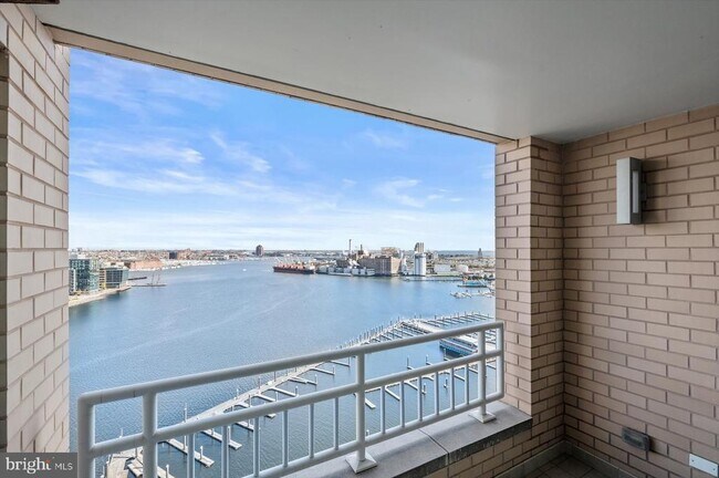 Building Photo - 100 Harborview Dr