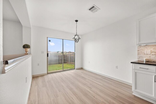 Building Photo - 8812 Wiley Way
