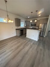 Building Photo - 314 Phillips Dr