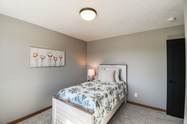 Building Photo - 3900 S Caballo Ct