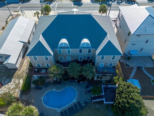 Building Photo - 22022 Front Beach Rd