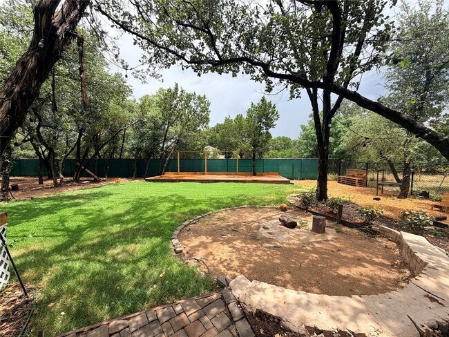 Building Photo - 7130 Ranch Rd