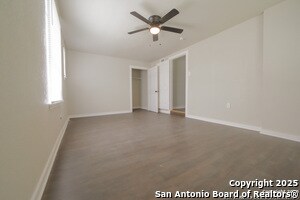 Building Photo - 219 Leonidas Dr
