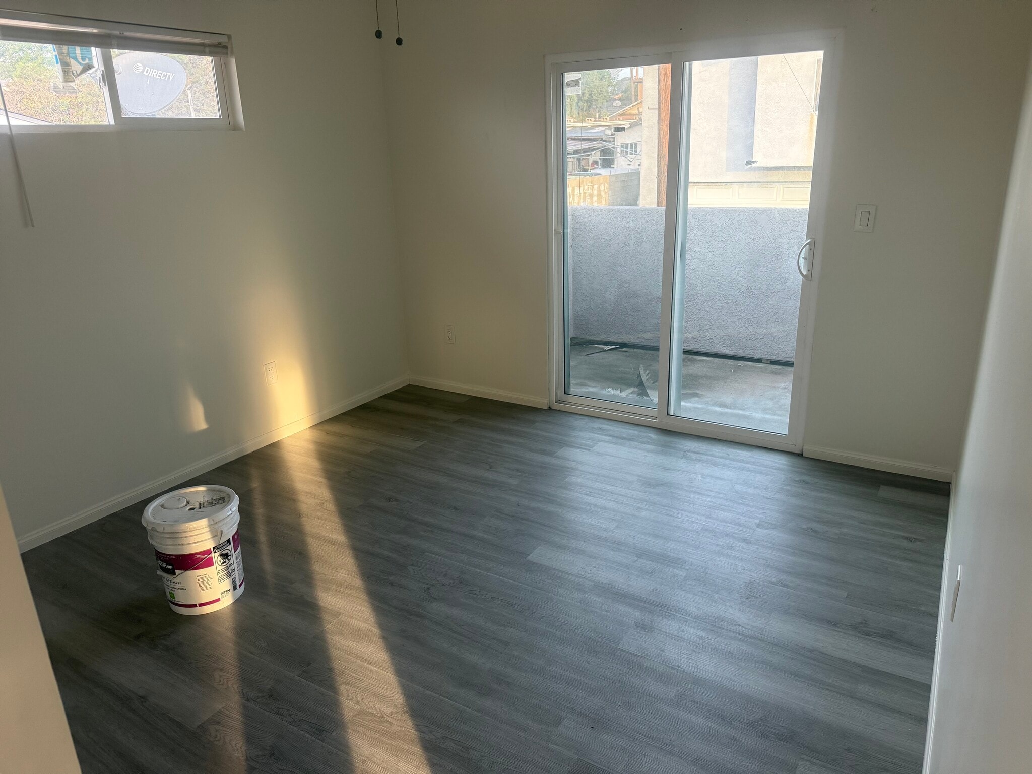 Building Photo - 4070 Newton Ave