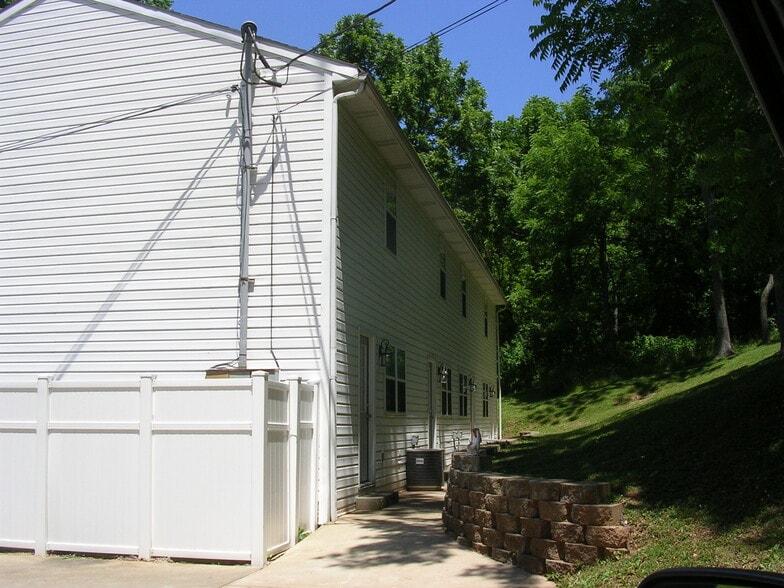 Back of Complez - 1503 5th St