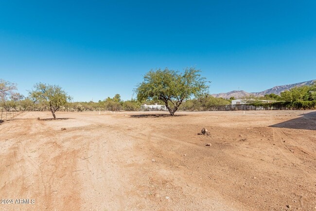 Building Photo - 15456 N Twin Lakes Dr