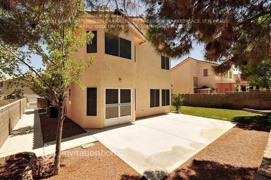 Building Photo - 2121 Harbor Cliff Dr