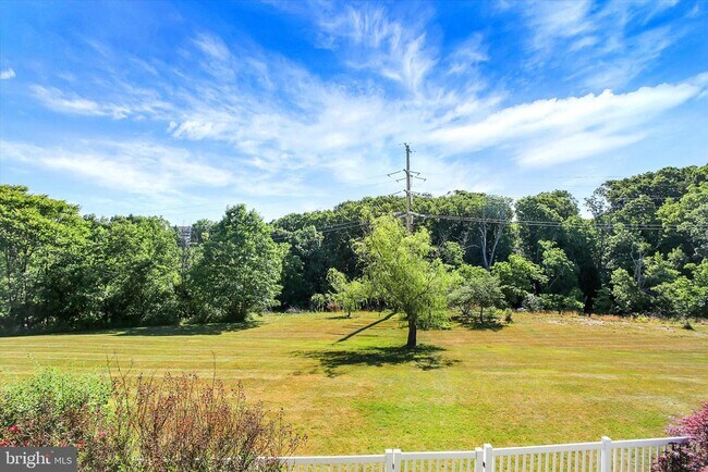 Building Photo - 6444 Terrace Ct