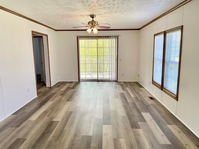 Building Photo - 11582 Charity Ln