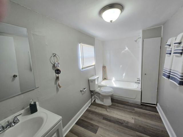 Building Photo - 4943 E Hillsborough Ave