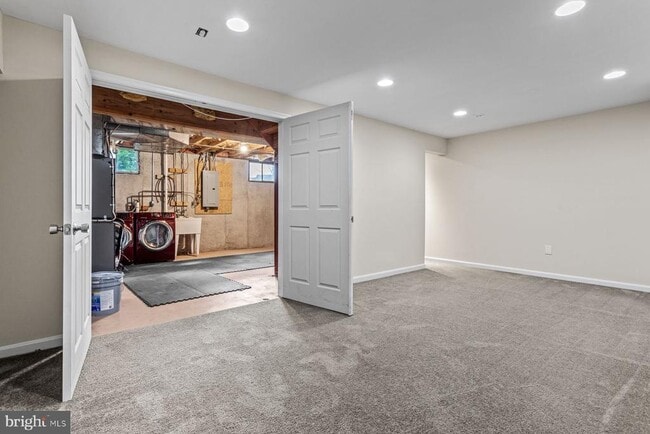 Building Photo - 10610 High Beach Ct