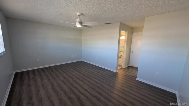 Building Photo - 1234 NE 2nd St