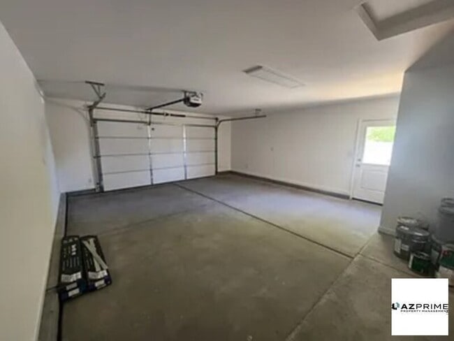 Building Photo - E Jackson