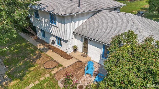 Building Photo - 4425 E Cambridge Ct