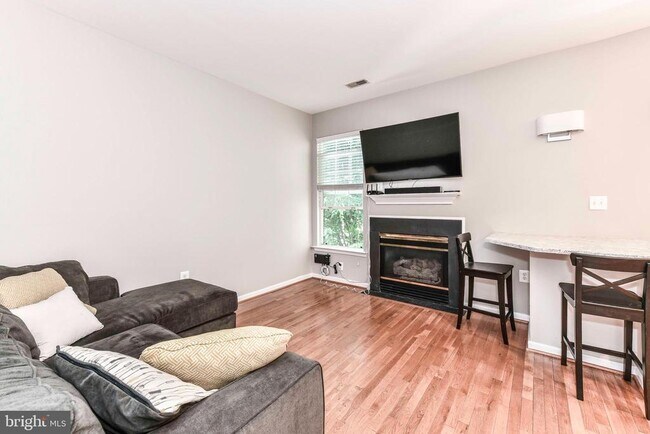Building Photo - 11400 Windleaf Ct