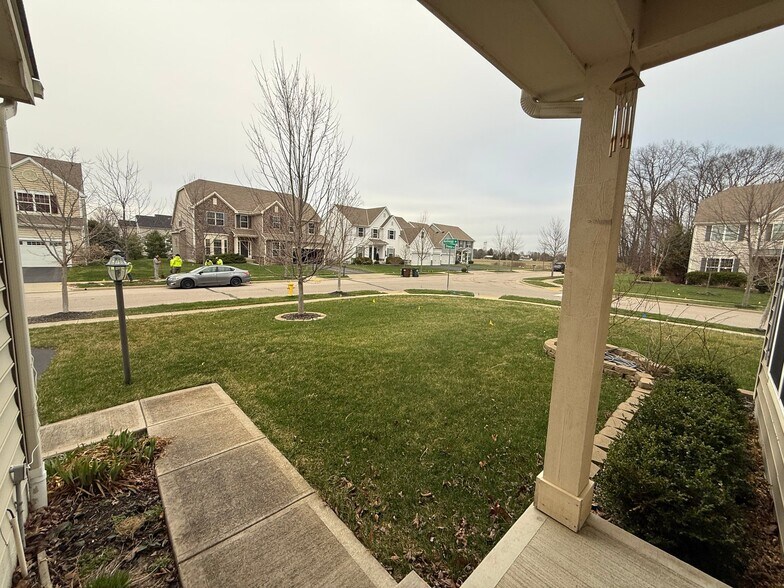 Building Photo - 4143 Freesia Dr