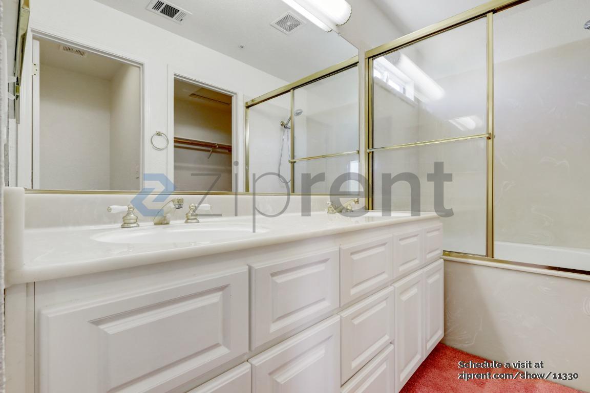 Building Photo - 620 Alexis Cir