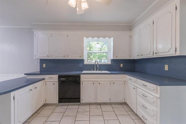 Building Photo - 4073 Concord Dr