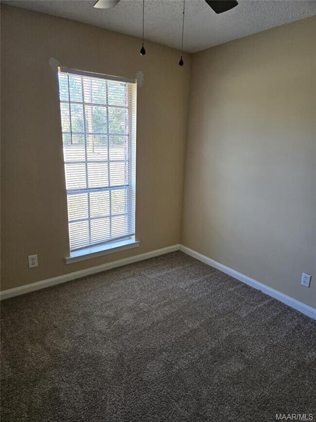 Building Photo - 4325 Brewer Rd