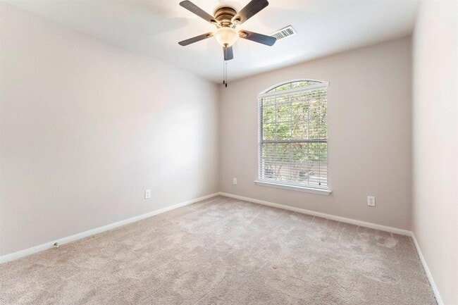 Building Photo - 46 Alderon Woods Pl