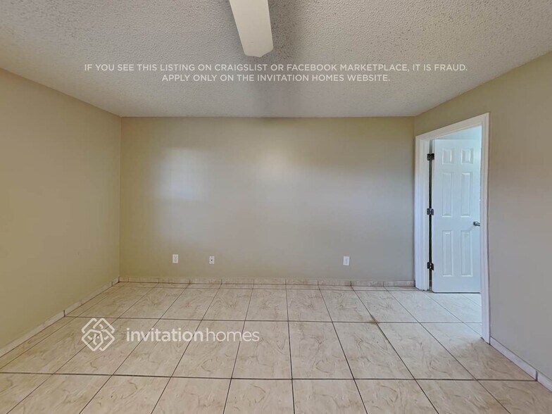 Building Photo - 1357 Boulder Dr