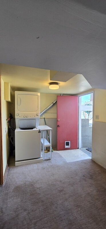 Building Photo - 2806 18th Ave S